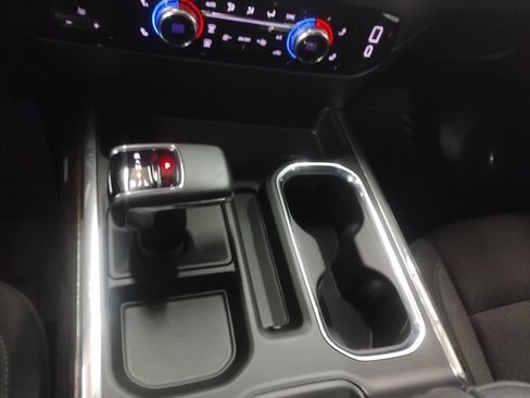 Used 2025 GMC Sierra 1500 Elevation image 15