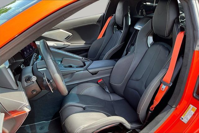 Used 2020 Chevrolet Corvette Stingray Premium Cpe w/ 3LT Preferred Equipment Group RWD image 20