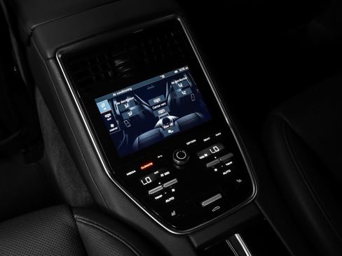 Certified 2023 Porsche Panamera AWD/4WD image 41
