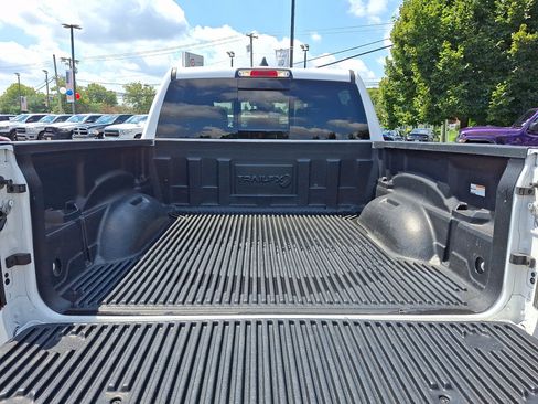 Used 2025 RAM 1500 Laramie AWD/4WD image 18