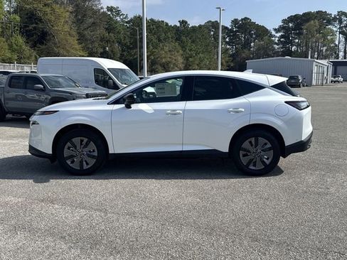 New 2025 Nissan Murano SL image 8