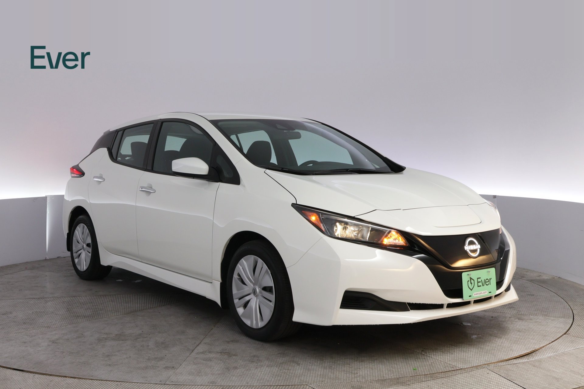 Used 2025 Nissan Leaf S FWD image 13