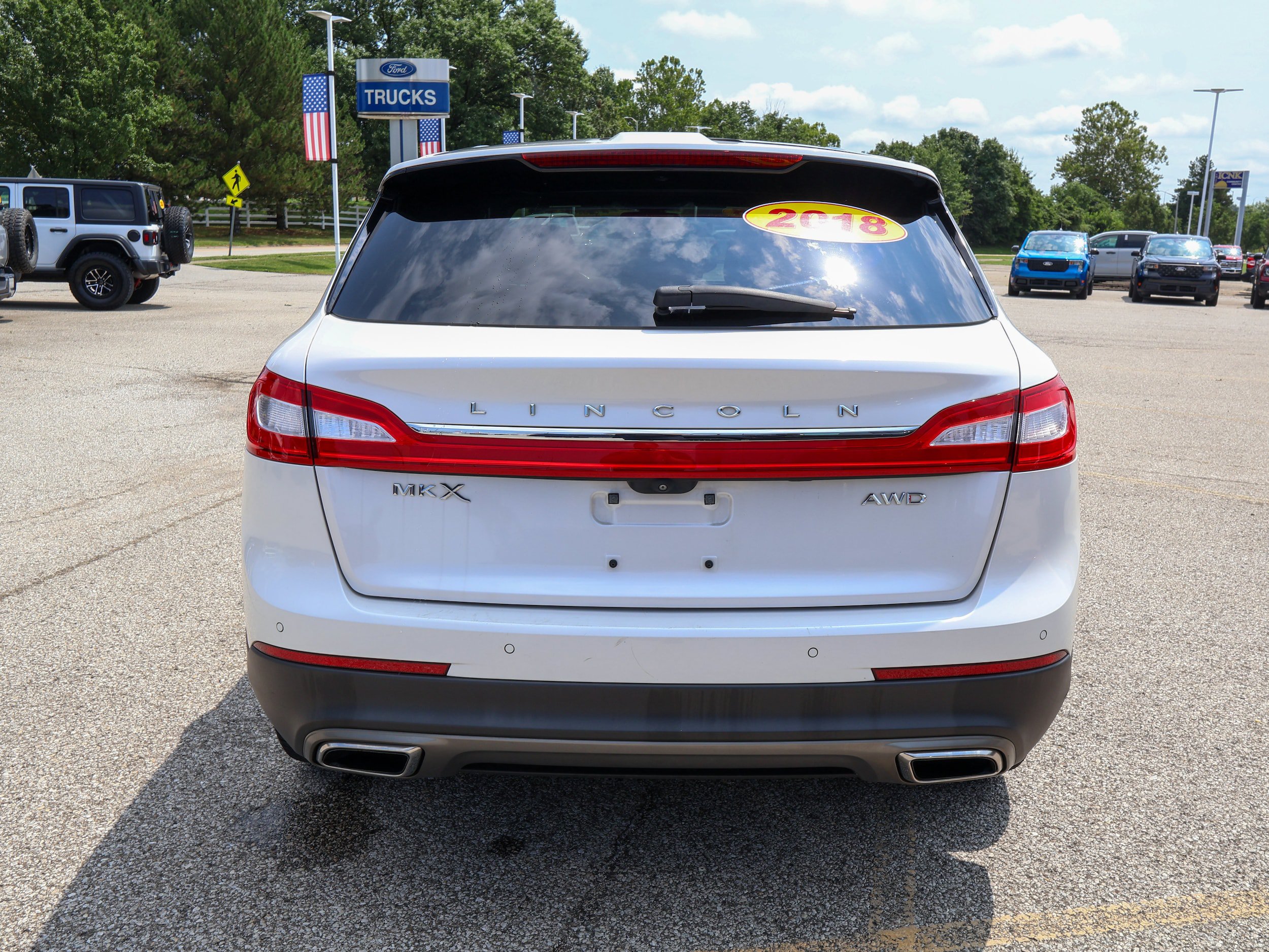 Used 2018 Lincoln MKX Reserve AWD/4WD image 4