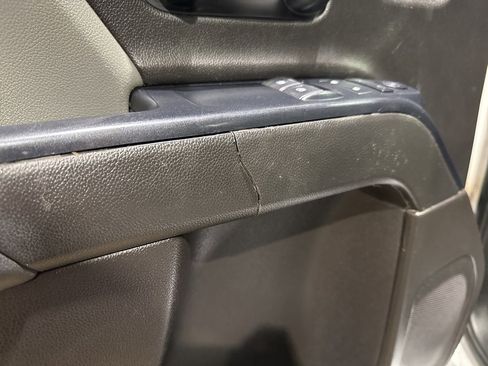 Used 2017 GMC Sierra 3500 4x4 Regular Cab image 13