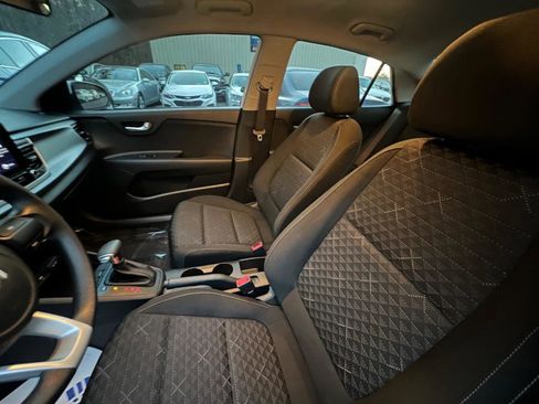 Used 2022 Kia Rio LX image 11