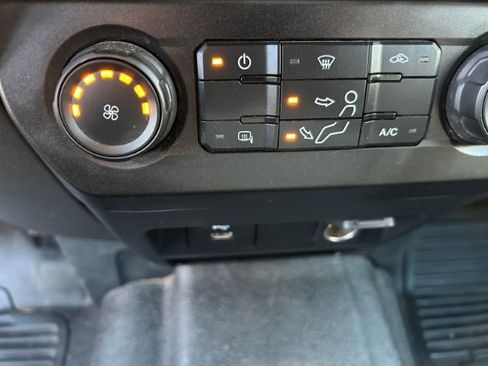 Used 2022 Ford F250 XL w/ Power Equipment Group image 23