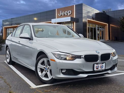 Used 2014 BMW 328i xDrive Sedan AWD/4WD image 1