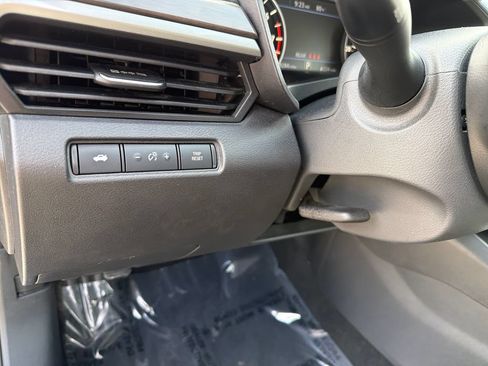 Used 2024 Nissan Altima 2.5 SV FWD image 19