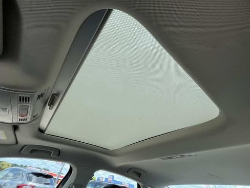 Used 2024 Volkswagen Jetta SE FWD image 34
