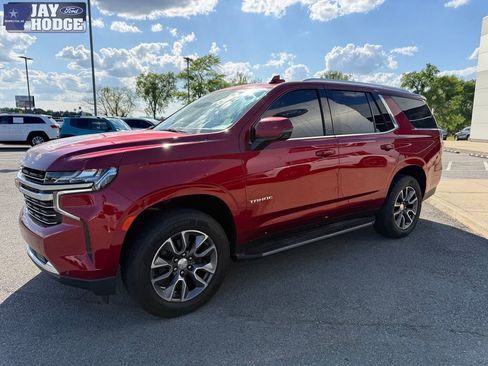 Used 2021 Chevrolet Tahoe LT w/ LT Signature Package image 2