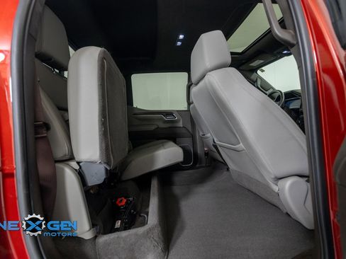 Used 2023 GMC Sierra 1500 SLT image 36