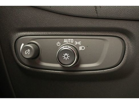 Used 2022 Chevrolet Equinox LT image 23