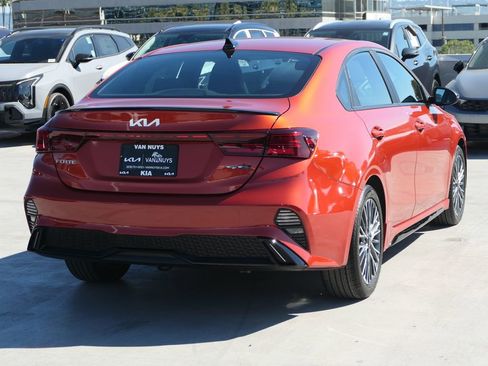 Used 2023 Kia Forte GT-Line w/ GT-Line Premium Package FWD image 4