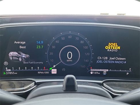 Used 2023 Cadillac Escalade Premium Luxury image 29