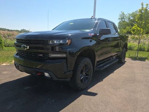 Used 2020 Chevrolet Silverado 1500 LT Trail Boss AWD/4WD image 2