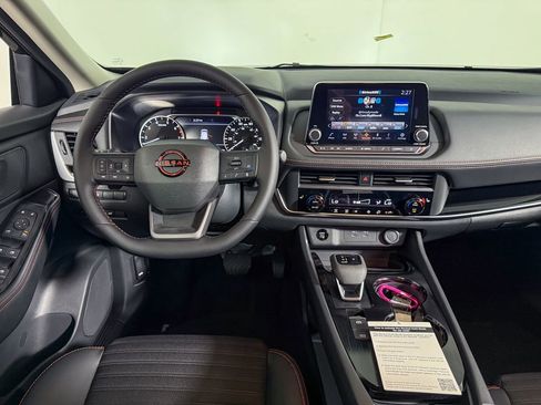 New 2026 Nissan Rogue SV image 12