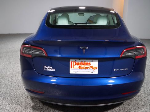 Used 2022 Tesla Model 3 Long Range image 8
