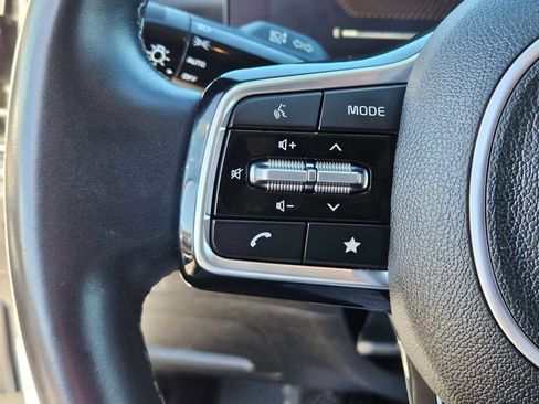 Used 2024 Kia Sorento S image 25