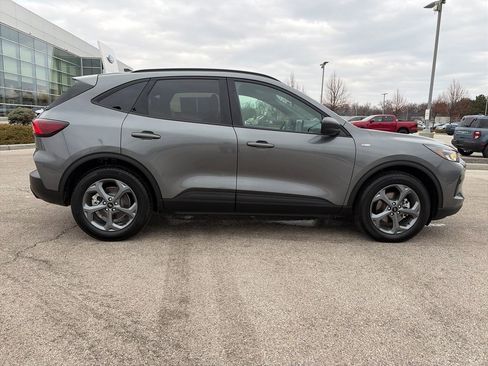 Used 2025 Ford Escape ST-Line w/ Equipment Group 301A image 8