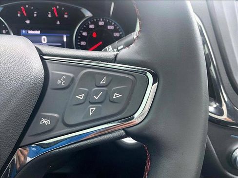Used 2024 Chevrolet Equinox RS FWD image 21