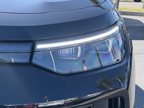 Used 2026 Volkswagen Tiguan S FWD image 6