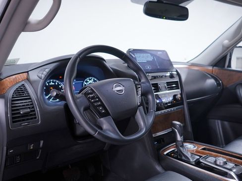 Used 2022 Nissan Armada SL image 6