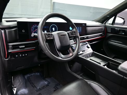 Used 2024 Hyundai Santa Fe Calligraphy AWD/4WD image 13