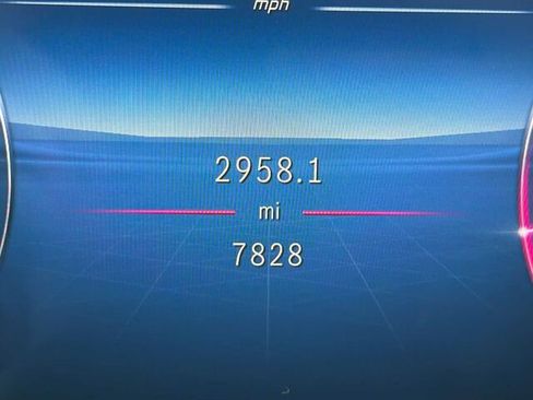 Used 2025 Mercedes-Benz E 350 Sedan image 33