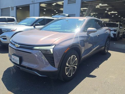 Used 2024 Chevrolet Blazer EV LT AWD/4WD image 2