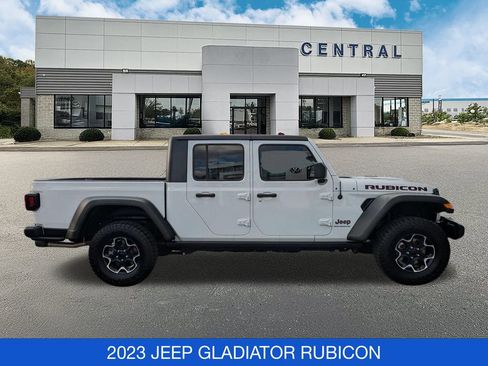 Used 2023 Jeep Gladiator Rubicon image 9