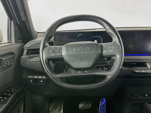Used 2024 Kia EV9 GT-Line AWD/4WD image 18