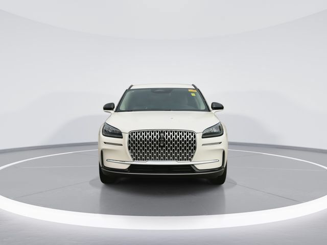 Used 2026 Lincoln Corsair Premiere FWD image 3