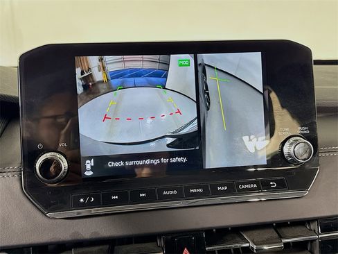 Used 2023 Mitsubishi Outlander SE image 39