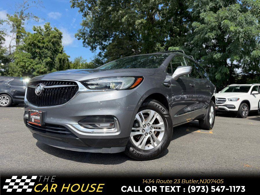 Used 2021 Buick Enclave Essence w/ Sound and Sites Package AWD/4WD image 2