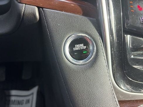 Used 2019 Cadillac Escalade ESV Luxury image 21