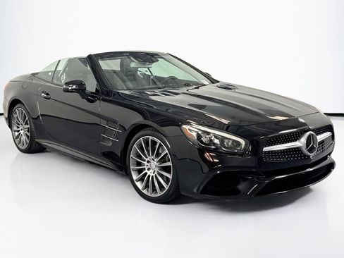 Used 2017 Mercedes-Benz SL 550 image 3