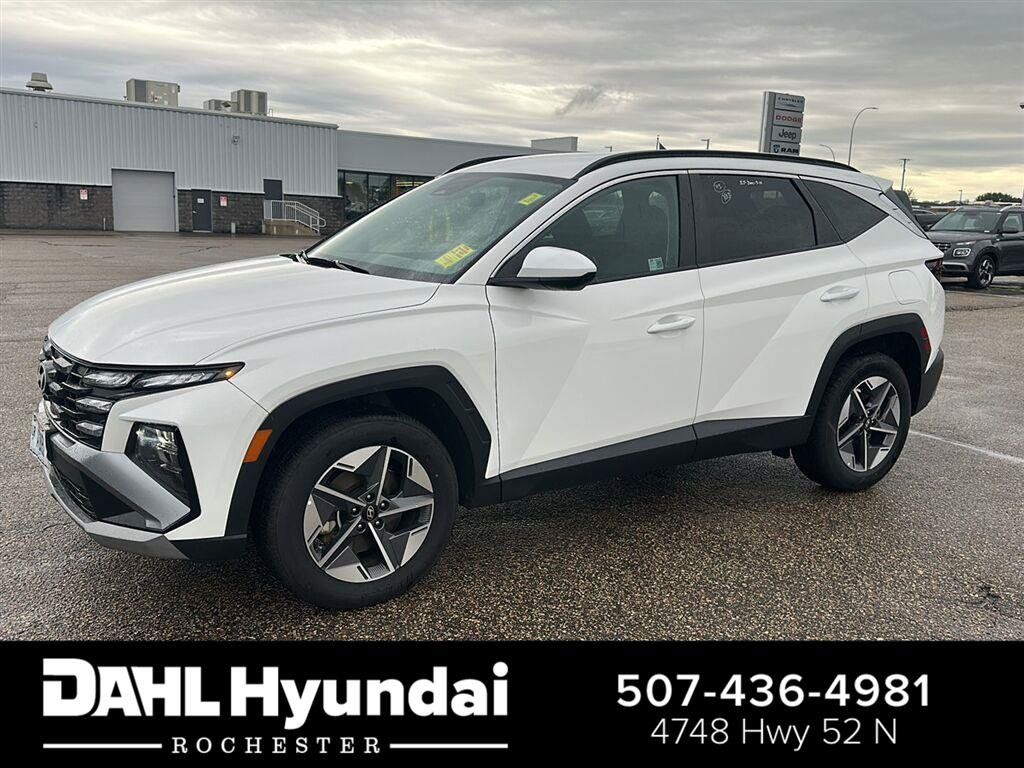 Certified 2025 Hyundai Tucson SEL AWD/4WD image 1