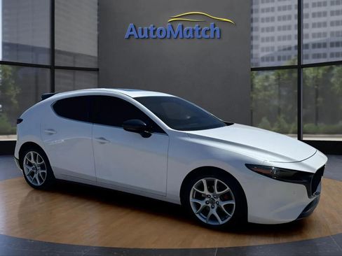 Used 2021 MAZDA MAZDA3 Hatchback w/Premium Plus Pkg AWD/4WD image 12