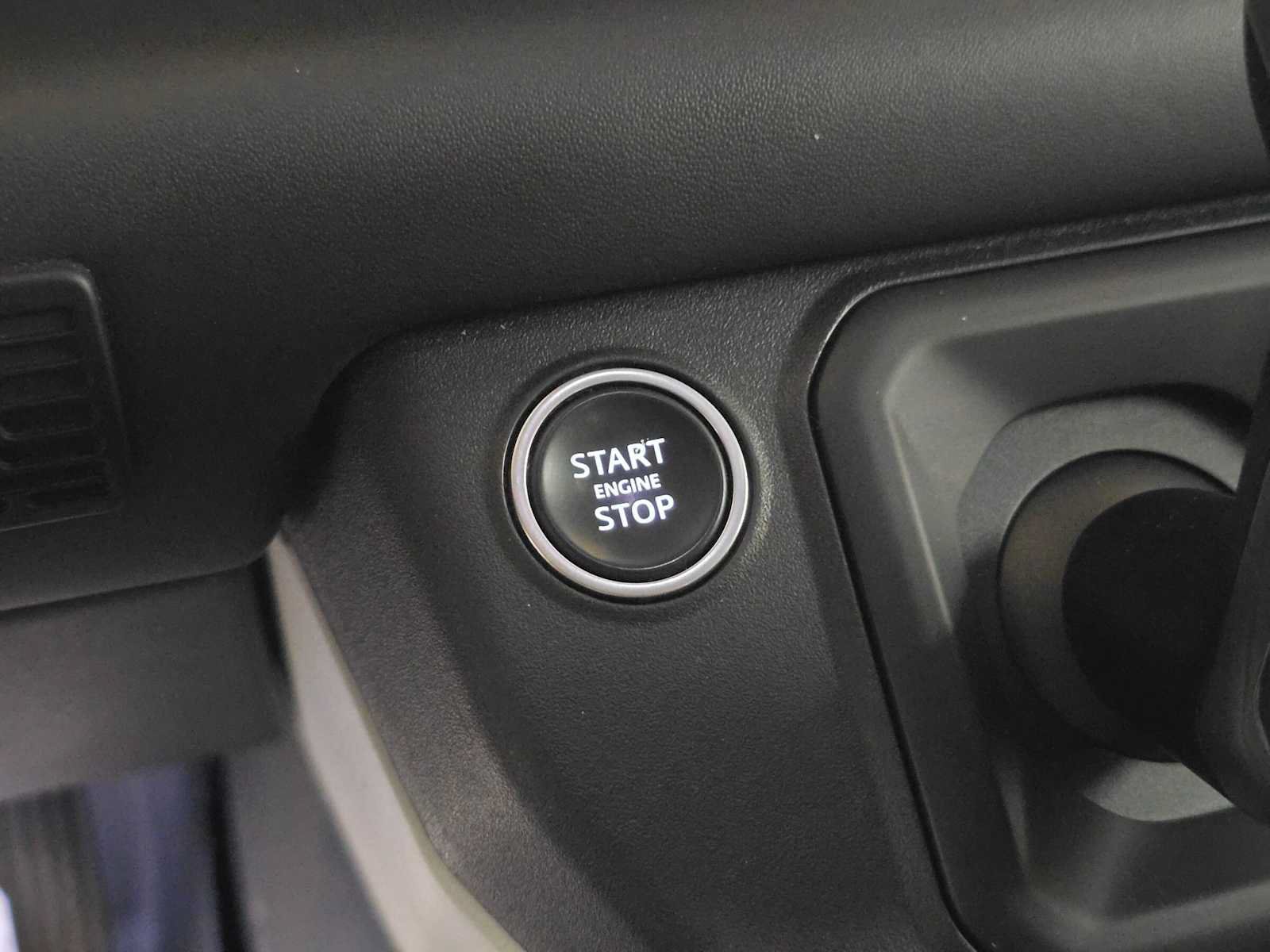 Used 2020 Land Rover Defender 110 HSE AWD/4WD image 34