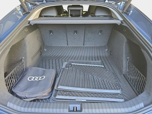 Used 2025 Audi A6 e-tron Premium Plus w/ Premium Plus image 29