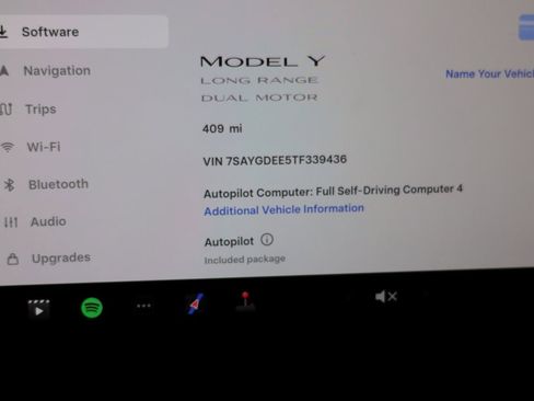 Used 2026 Tesla Model Y Long Range image 12