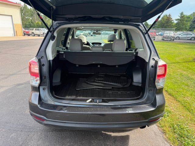 Used 2017 Subaru Forester 2.5i Limited AWD/4WD image 3