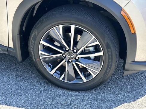 Certified 2026 INFINITI QX60 Luxe w/ Cargo Package AWD/4WD image 9