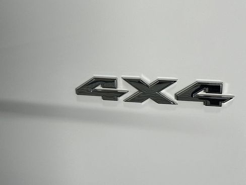 Used 2018 RAM 1500 Classic SLT image 48