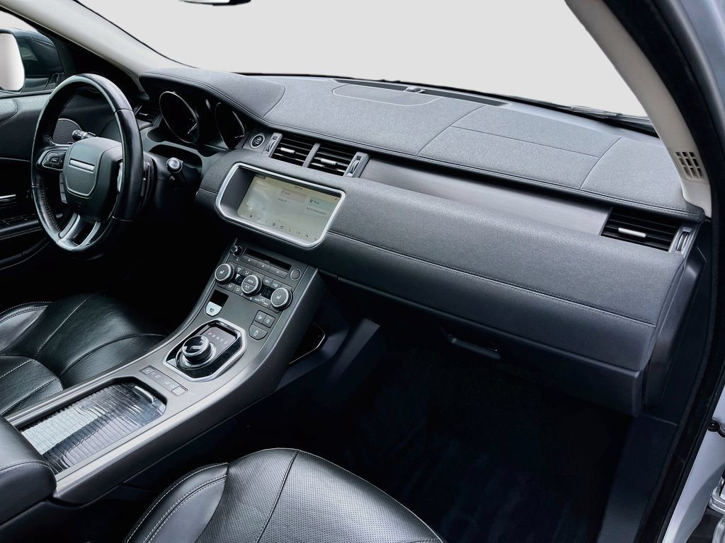 Used 2019 Land Rover Range Rover Evoque HSE AWD/4WD image 31