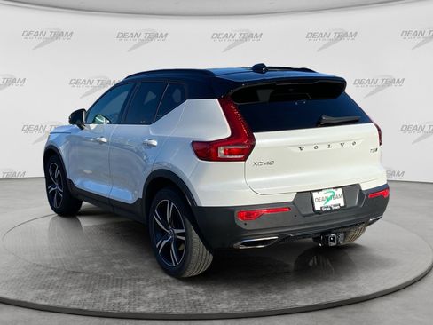 Used 2019 Volvo XC40 T5 R-Design AWD/4WD image 6