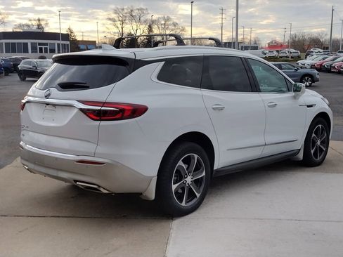 Used 2020 Buick Enclave Essence image 5