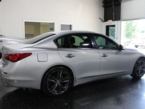 Used 2015 INFINITI Q50 Premium w/ Navigation Package RWD image 3