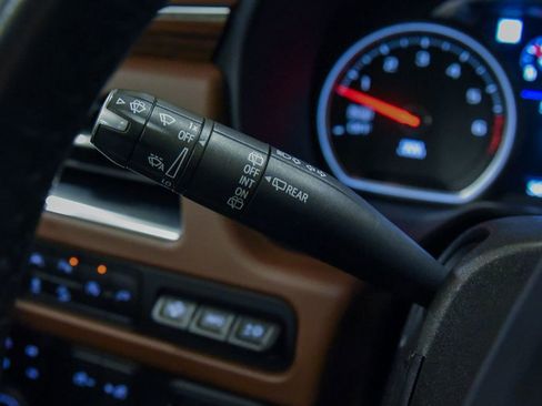 Used 2021 Chevrolet Tahoe High Country AWD/4WD image 19