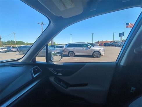 Used 2019 Subaru Forester Premium w/ All-Weather Package image 12